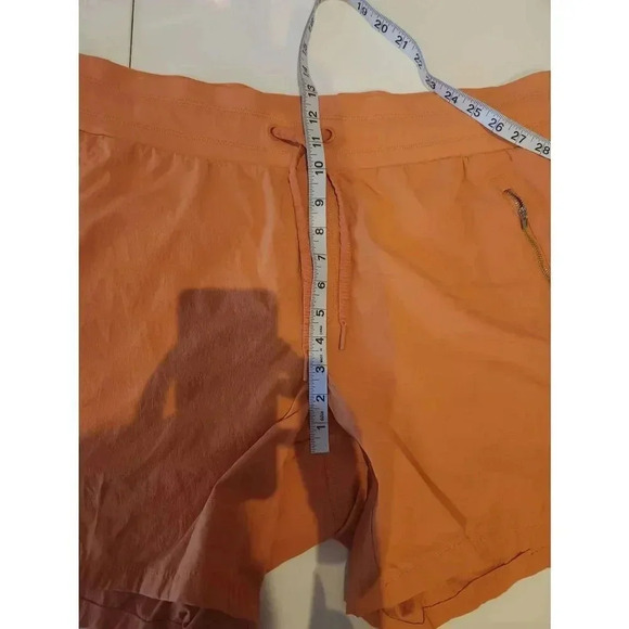 Athleta Trekkie North Short Orange Size 20 - Picture 7 of 8